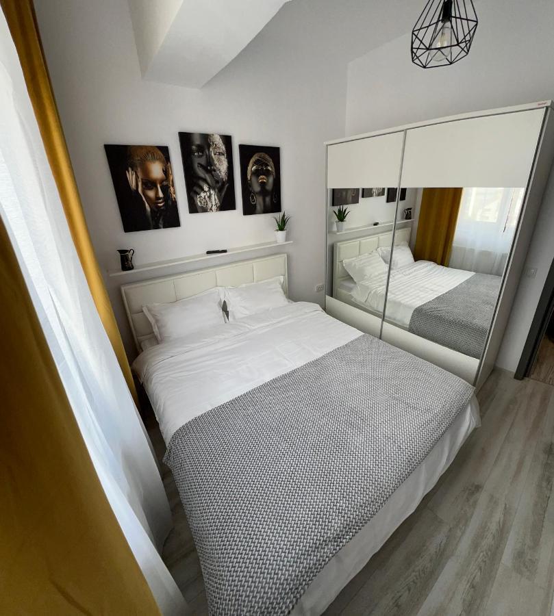 Td Apartments Яш Екстериор снимка